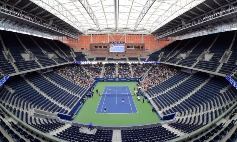 Binneshuise tennisstadion Staalkonstruksie