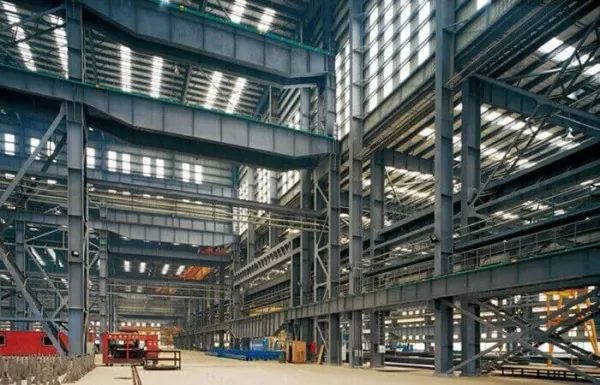 Industriële staalkonstruksie