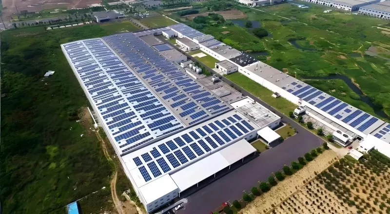 PV-geïntegreerde pakhuis staalkonstruksie